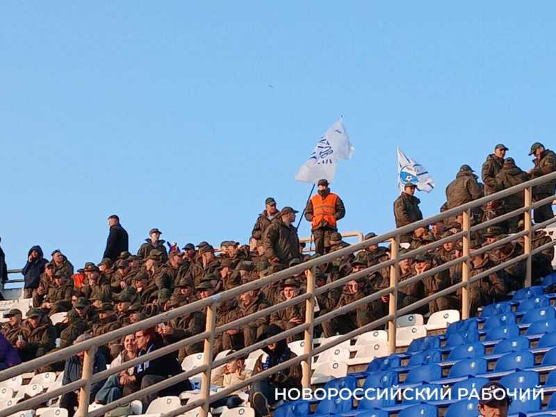 Футболистов новороссийского &laquo;Черноморца&raquo; настраивали быть героями. И победа за ними!