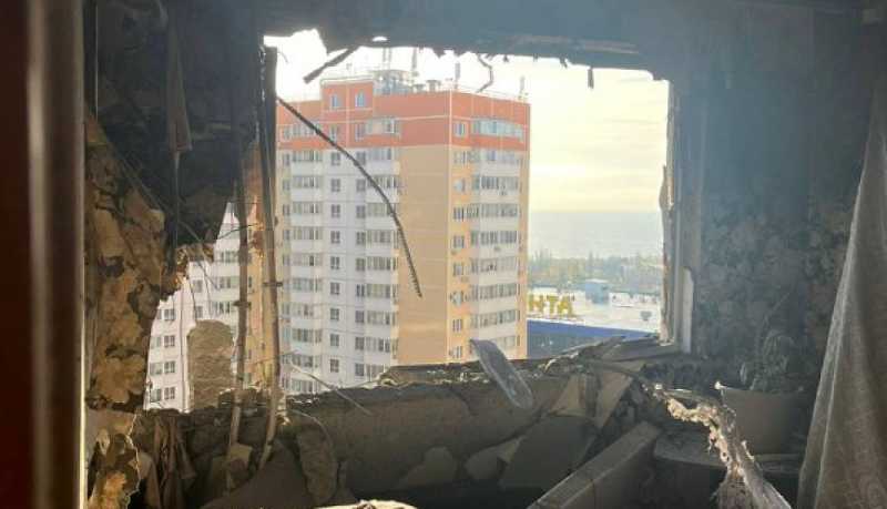 Глава Новороссийска: Рабочие группы продолжают поквартирные обходы домов, пострадавших в результате атаки БПЛА