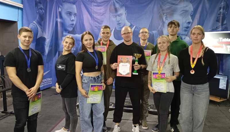 Юные спортсмены станицы Натухаевской привезли награды краевого турнира по классическому троеборью