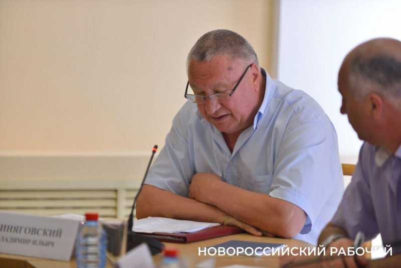 Как в Новороссийске нового мэра принимали. 13 лет назад город-герой проголосовал за Владимира Синяговского