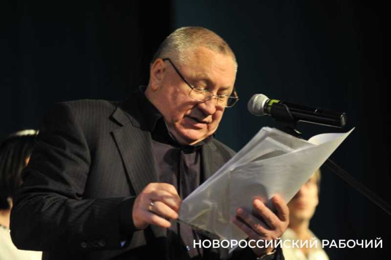 Как в Новороссийске нового мэра принимали. 13 лет назад город-герой проголосовал за Владимира Синяговского