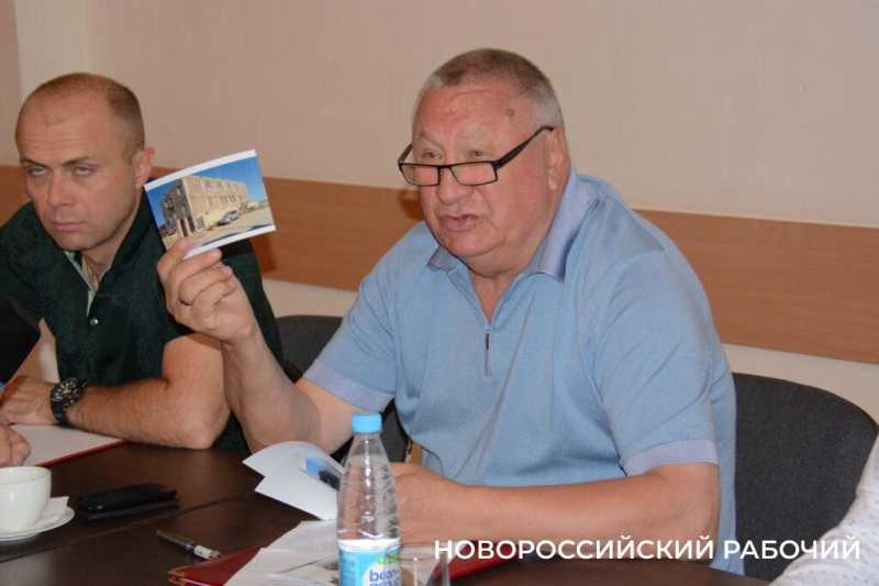 Как в Новороссийске нового мэра принимали. 13 лет назад город-герой проголосовал за Владимира Синяговского