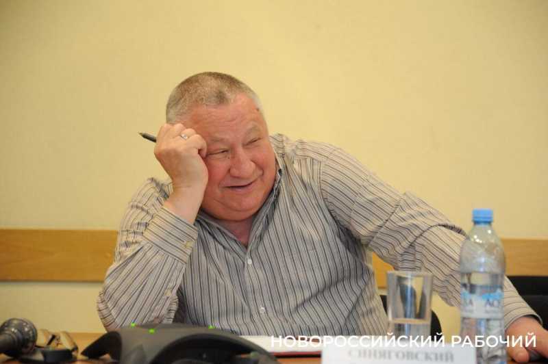 Как в Новороссийске нового мэра принимали. 13 лет назад город-герой проголосовал за Владимира Синяговского