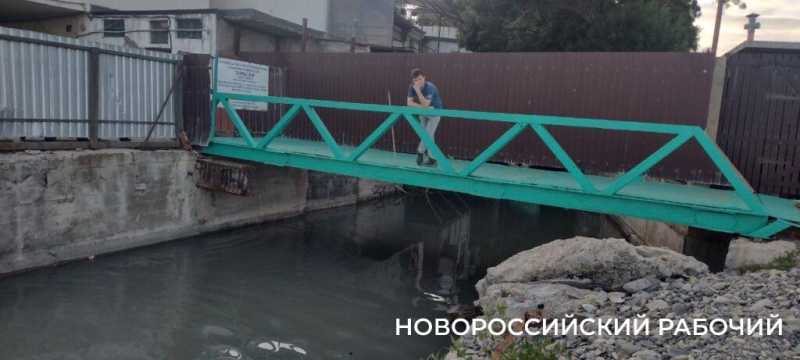 Колодцем пользоваться страшно! Жители пригорода Новороссийска уверены, &nbsp;&mdash; в воду попала неочищенная канализация &nbsp;