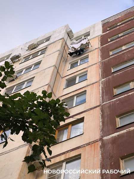 Комната до потолка забита хламом! В Новороссийске  страдают от соседей с &laquo;синдромом Плюшкина&raquo;