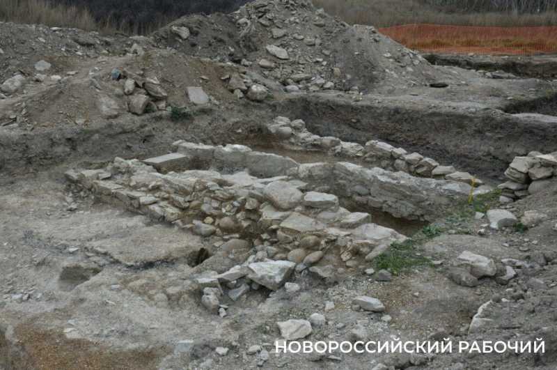 Крепость видела основателей Новороссийска! Горожане предлагают сделать музей на месте раскопок Суджук-Кале