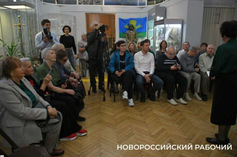 Лапин жил, Лапин жив, Лапин будет жить! Новороссийскому журналисту посвящается