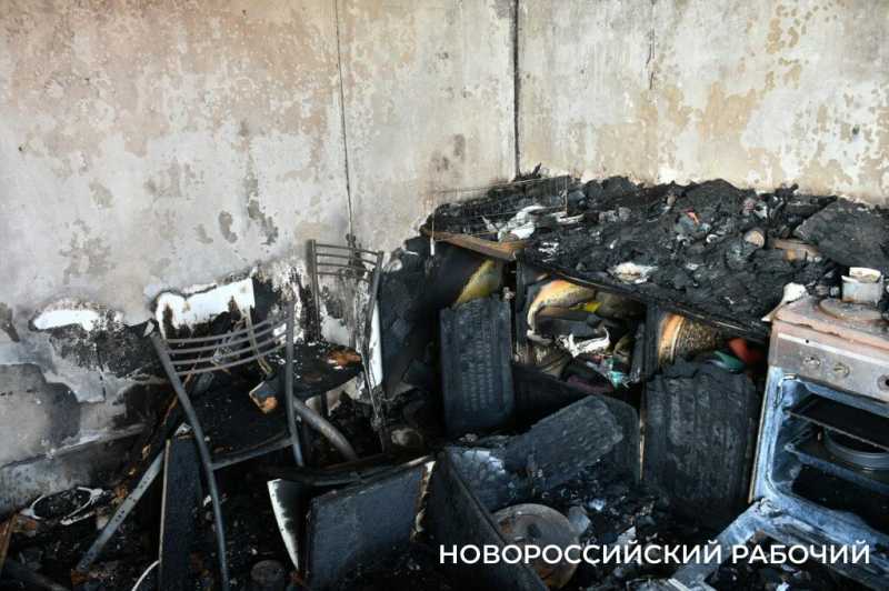 &laquo;Муж оставил нас на парковке и ушел в неизвестность&raquo;. В Новороссийске во время атаки БПЛА спаслись те, кто сделал все по правилам