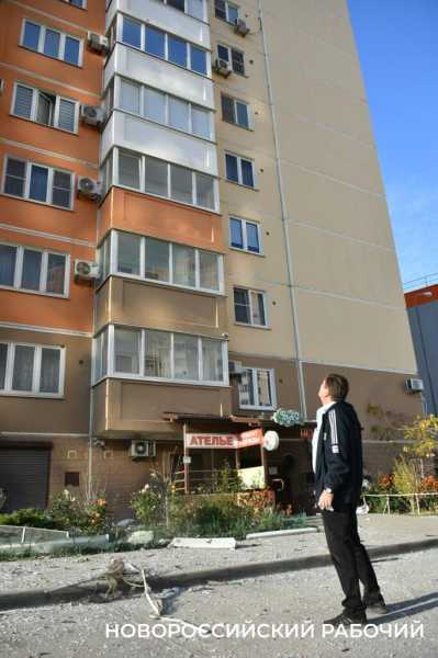 &laquo;Муж оставил нас на парковке и ушел в неизвестность&raquo;. В Новороссийске во время атаки БПЛА спаслись те, кто сделал все по правилам