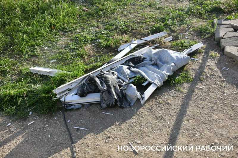 &laquo;Муж оставил нас на парковке и ушел в неизвестность&raquo;. В Новороссийске во время атаки БПЛА спаслись те, кто сделал все по правилам