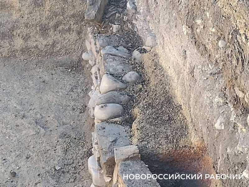 На Малой Земле был подземный ход? В Новороссийске продолжаются раскопки турецкой крепости