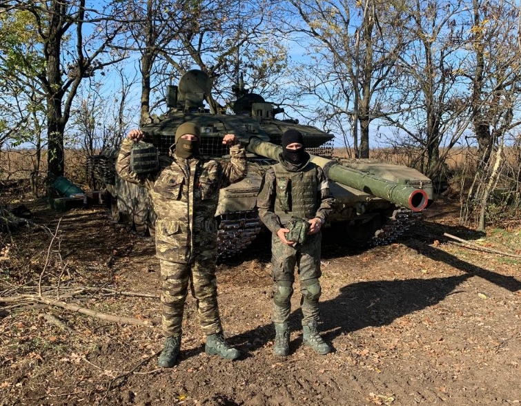 Новороссиец Максим Егоров поздравил всех мам, чьи сыновья сейчас на СВО