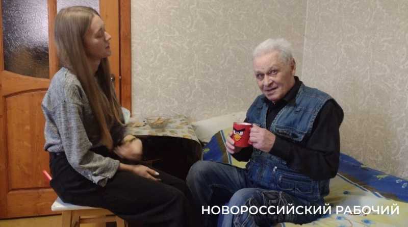 Новые родственники. В Новороссийске стариков берут в приемные семьи