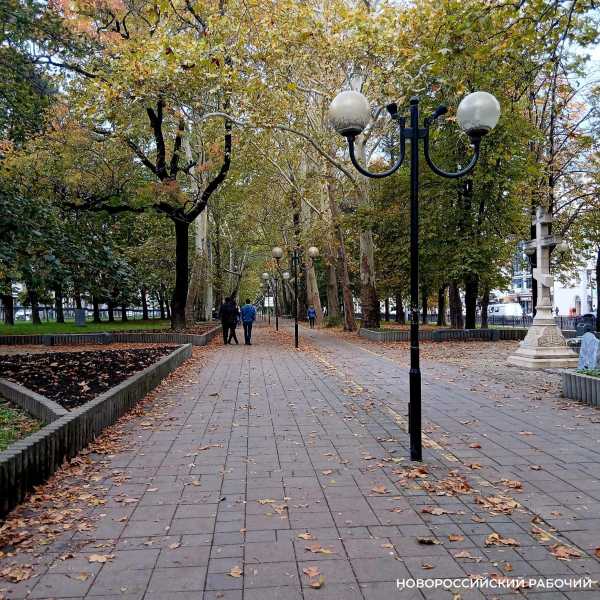 Он нормальный! Октябрь в Новороссийске был теплым и щедрым на влагу