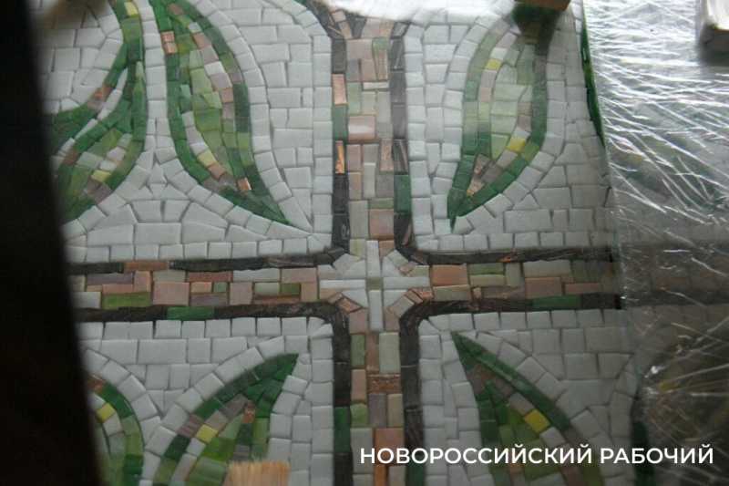 Отец Дмитрий строит храм в Новороссийске и уверен: &laquo;От отчаяния здорово спасает физический труд&raquo;