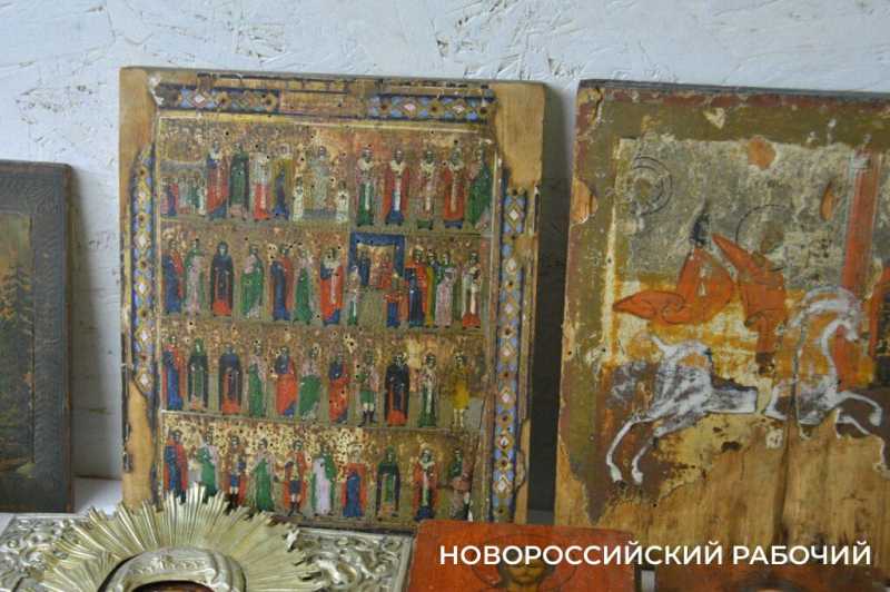 Отец Дмитрий строит храм в Новороссийске и уверен: &laquo;От отчаяния здорово спасает физический труд&raquo;