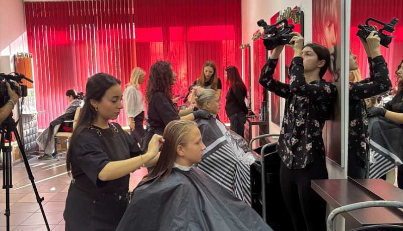 &laquo;Перезагрузка&raquo; ко Дню матери: забота, внимание и преображение для мам, оказавшихся в сложной жизненной ситуации