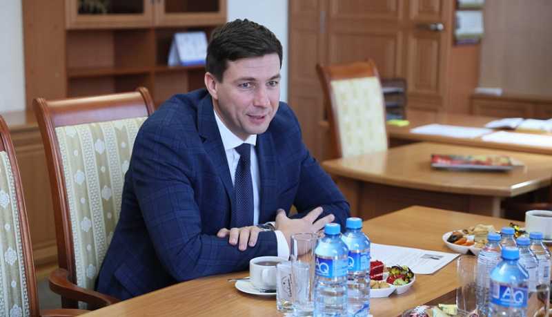 Пожарившие еду на Вечном огне школьники посетили экскурсию по местам боевой славы Новороссийска