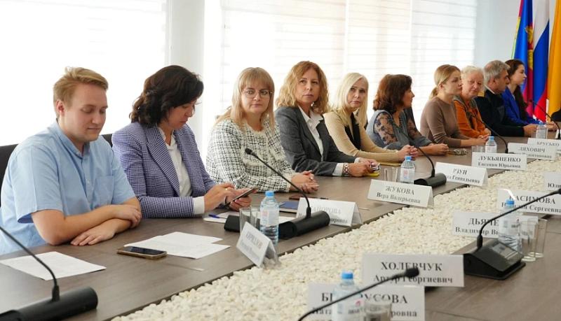 Преподавателей новороссийских вузов поздравили с профессиональным праздником