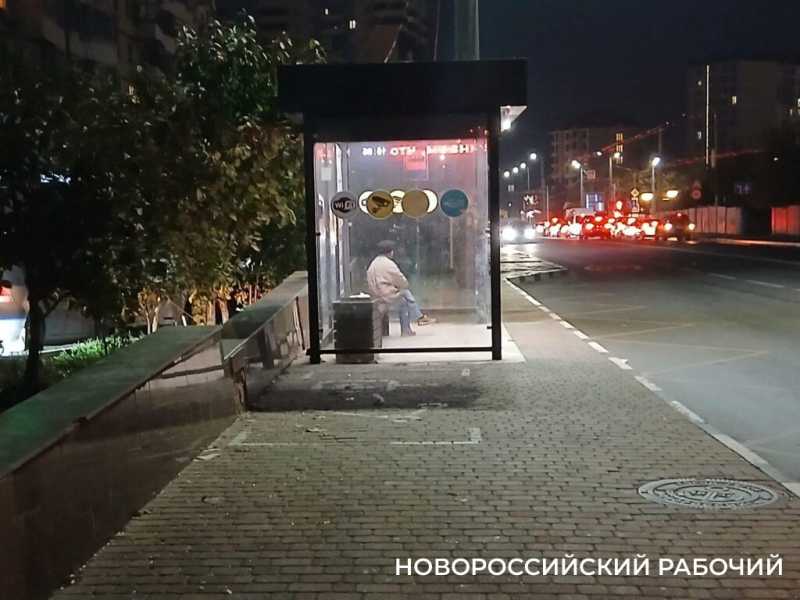 «Раздаю wi-fi»! Всегда ли возможно подключиться на «умных» остановках Новороссийска