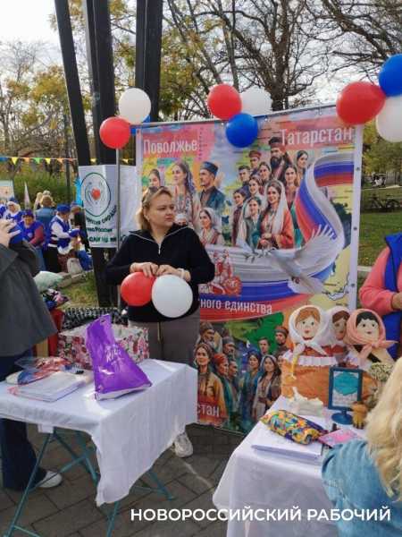 Сегодня &laquo;Добрый Новороссийск&raquo; собирает друзей и дарит праздник. Фоторепортаж &laquo;НР&raquo;