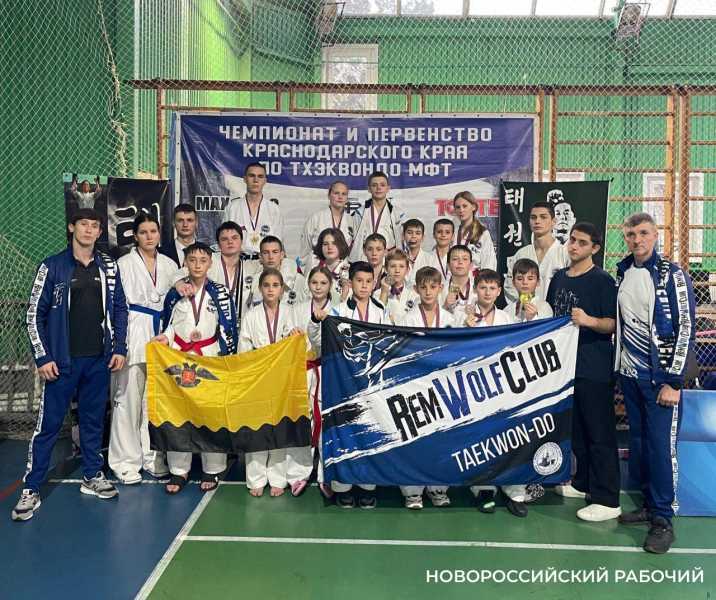Тхэквондисты из Новороссийска на первенстве края завоевали и золото, и серебро, и бронзу