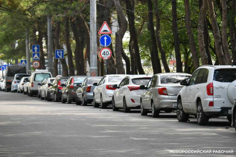 Только за деньги! В Новороссийске назвали адреса новых платных парковок