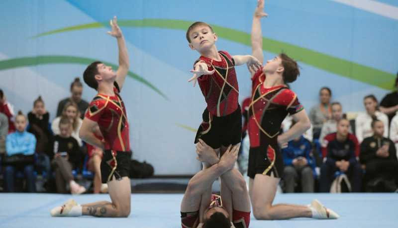 Триумф новороссийских акробатов: золото и серебро Чемпионата России