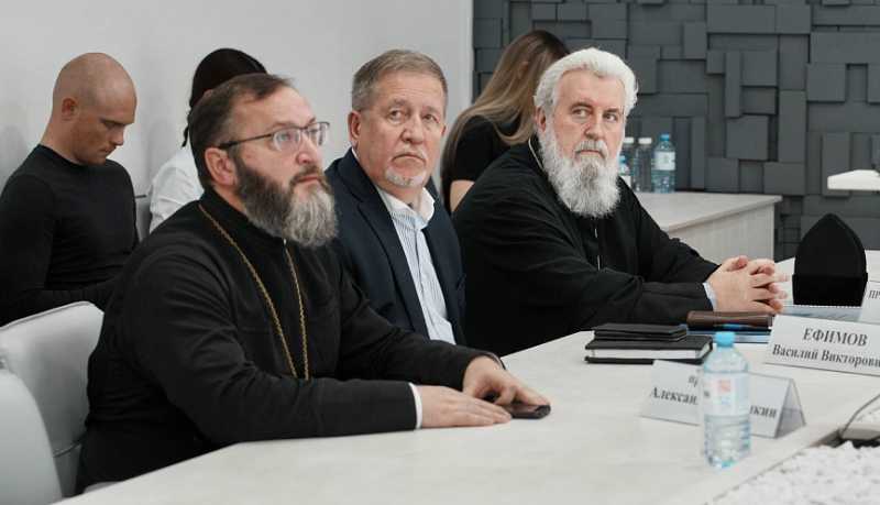 В администрации Новороссийского обсудили ход строительства Морского кафедрального собора