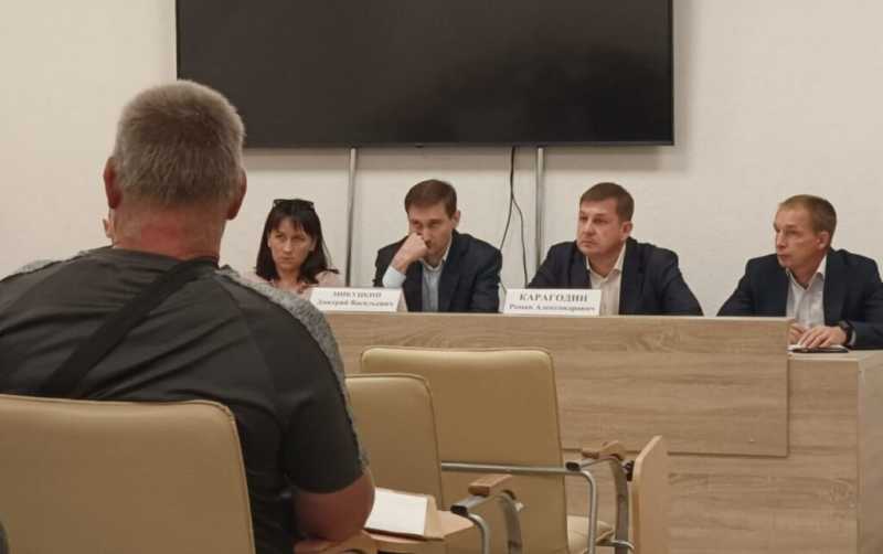 В Новороссийске документы дольщиков на квартиры зависли из-за санкций против застройщика