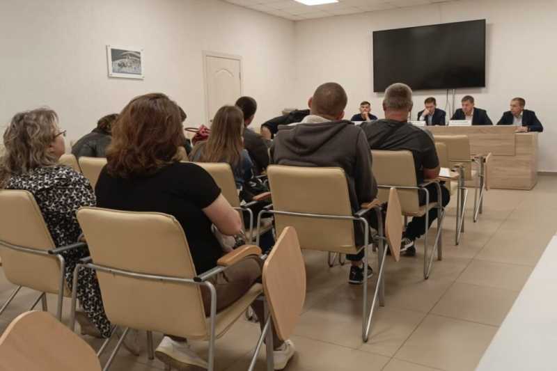 В Новороссийске документы дольщиков на квартиры зависли из-за санкций против застройщика