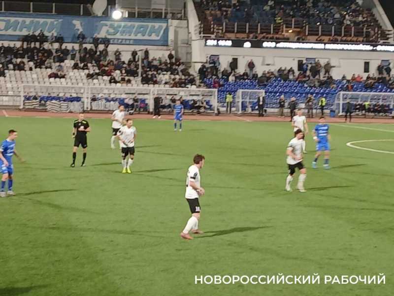 В Новороссийске на футбольном поле героем стал Антон Антонов и вся команда