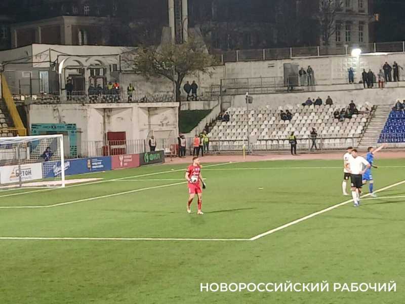 В Новороссийске на футбольном поле героем стал Антон Антонов и вся команда