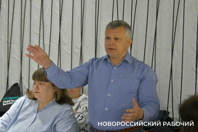 В Новороссийске на месте пустыря в парке могут построить дорогу или скейт-парк