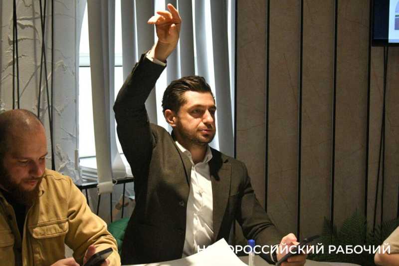 В Новороссийске на месте пустыря в парке могут построить дорогу или скейт-парк