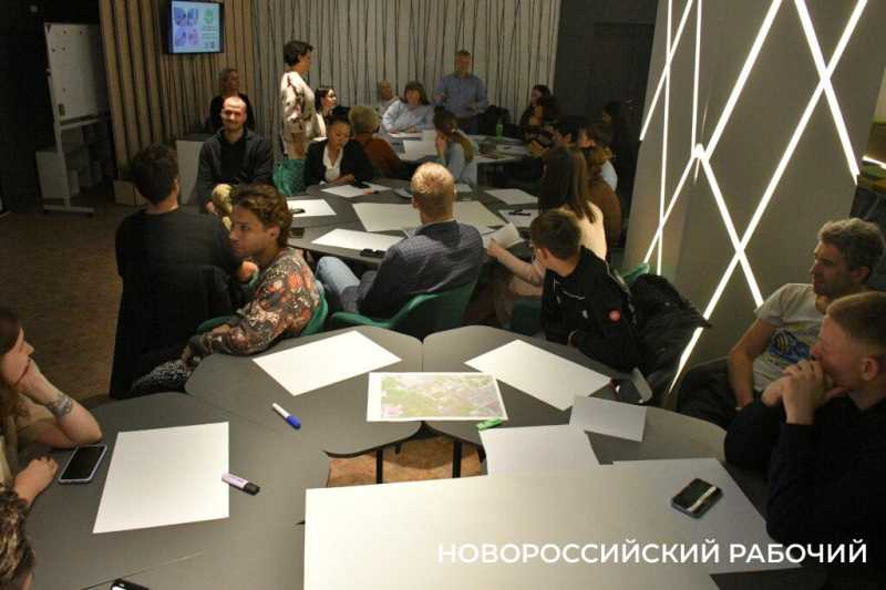 В Новороссийске на месте пустыря в парке могут построить дорогу или скейт-парк