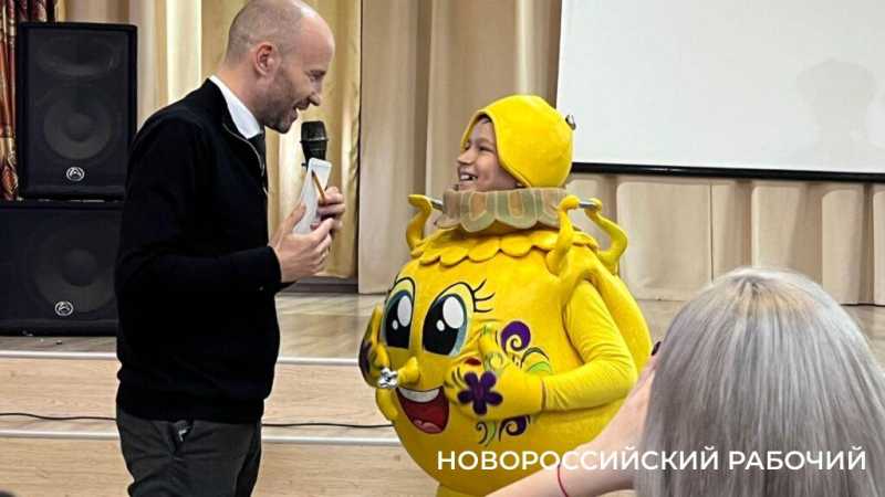 В Новороссийске на одной сцене выступили &laquo;китайцы&raquo;, &laquo;аварцы&raquo;, &laquo;грузины&raquo; и &laquo;мексиканцы&raquo;