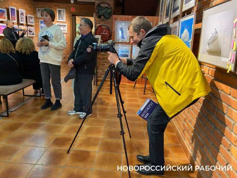 В Новороссийске на выставке &laquo;В стиле минимализма&raquo; представили портрет вилки