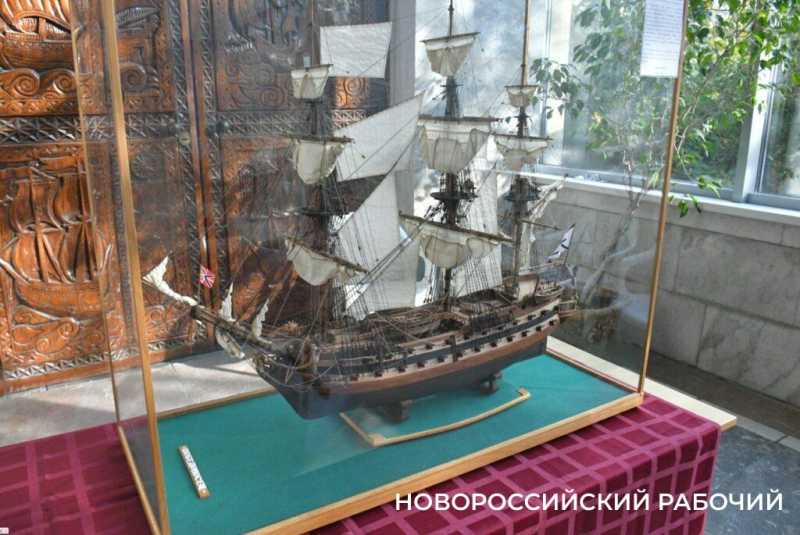 В Новороссийске судомоделисты стремились к победам на парусах мечты