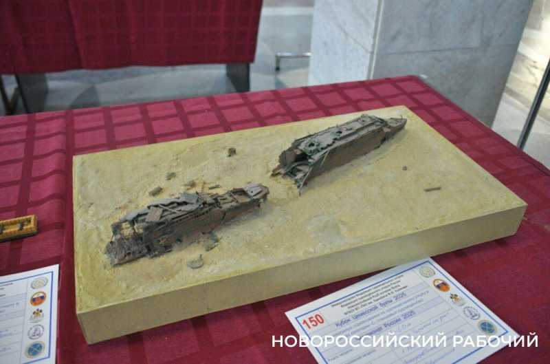 В Новороссийске судомоделисты стремились к победам на парусах мечты