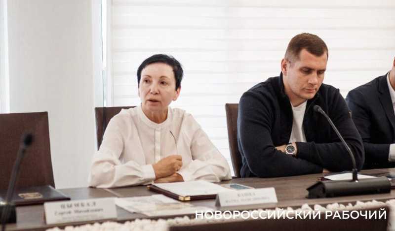 В Новороссийске жители многоэтажки боятся соседства с АЗС, рядом с которой упал БПЛА