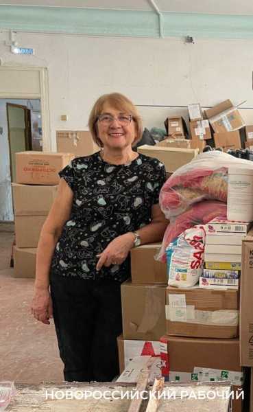 Валентина Минакова учит плести маскировочные сети. Представляем кандидата на премию &laquo;Во благо Новороссийска&raquo;