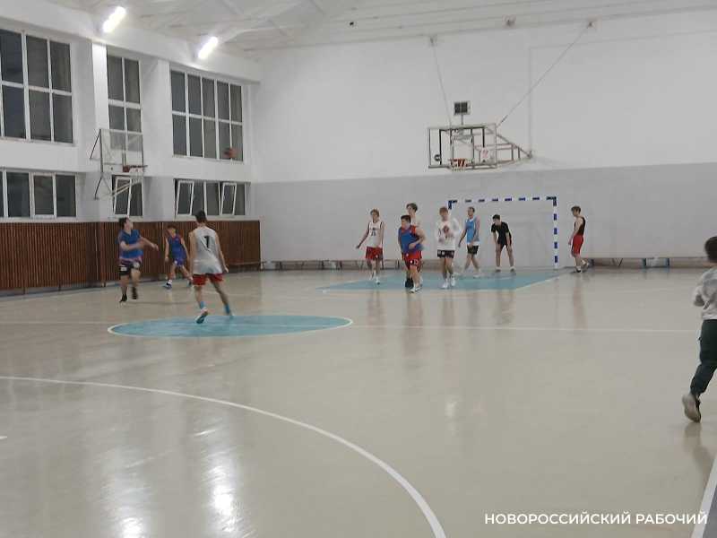 Во Дворце творчества Новороссийска отремонтировали спортзал