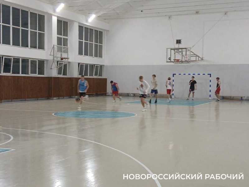 Во Дворце творчества Новороссийска отремонтировали спортзал