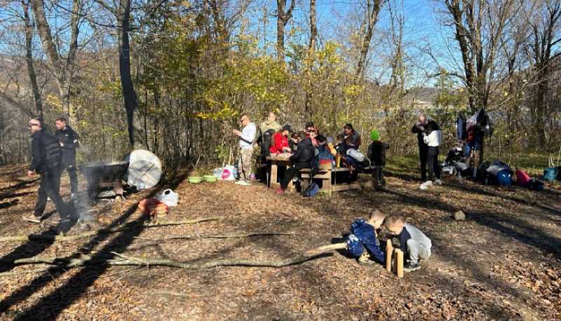 Воспитанники Центра казачьей молодежи &laquo;Ермак&raquo; совершили патриотический поход по живописным окрестностям Новороссийска