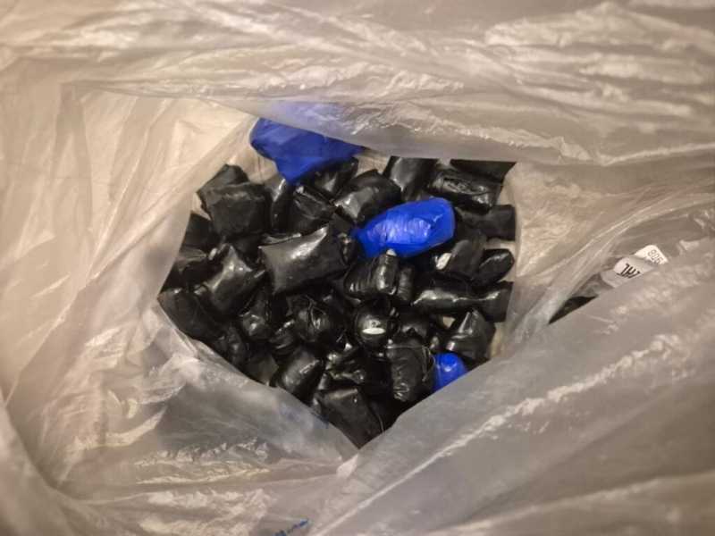 10 лет за трафарет:  в Новороссийске отмечают праздник сотрудники наркоконтроля