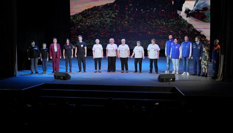 Андрей Кравченко: Наши волонтеры &ndash; гордость города-героя! Именно они одни из первых приходят на помощь даже в самых сложных ситуациях