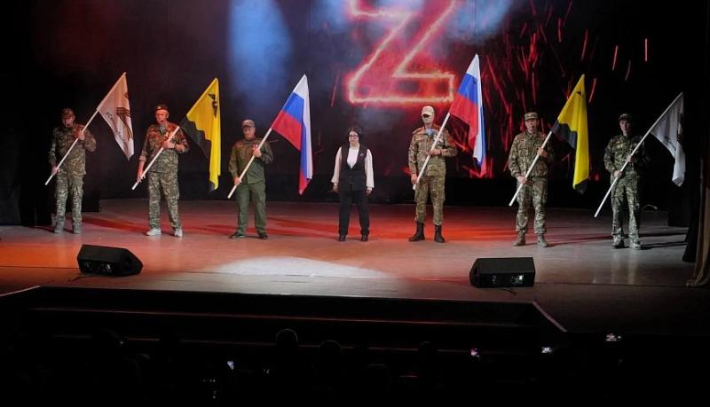 Андрей Кравченко: Наши волонтеры &ndash; гордость города-героя! Именно они одни из первых приходят на помощь даже в самых сложных ситуациях