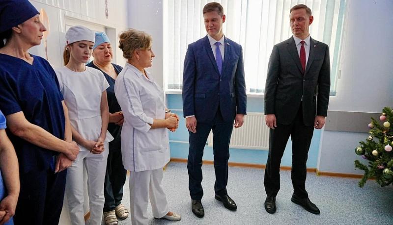 Андрей Кравченко посетил военнослужащих, проходящих лечение в Новороссийском клиническом центре ФМБА России