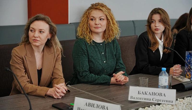 Андрей Кравченко вручил дипломы победителям ежегодного конкурса &laquo;Мой город &ndash; Новороссийск&raquo;